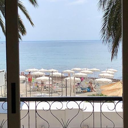 Hotel Solemare Albenga Kültér fotó